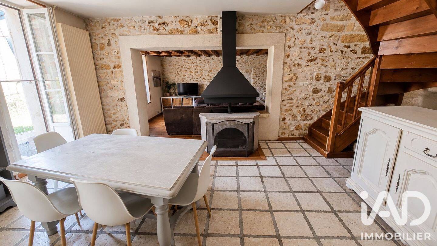 Maison 6 pièces 120 m² · à Samois-sur-Seine · 120,2 m² · 295 000 €