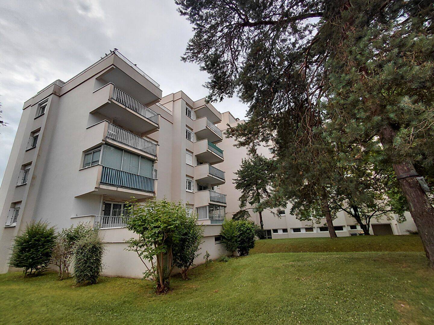 Appartement 2 pièces 50 m² · à Pau · 49,8 m² · 96 000 €