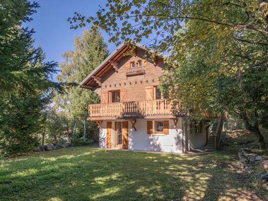 Maison à vendre 2 080 000 € 5 pièces 4 chambres 146 m² 1 028 m² de terrain Centre-Village Les Deux Alpes 38860