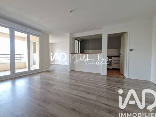 Appartement à vendre 188 000 € 3 pièces 2 chambres 61 m² Étage 3/4 Salengro Jaures Mantes-la-Ville 78711