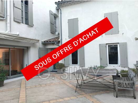 Duplex à vendre 262 000 € 5 pièces 2 chambres 114,7 m² Étage 1/3 Colline et Etang Orange 84100