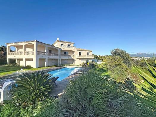 Villa à vendre 1 270 000 € 4 pièces 3 chambres 196 m² 3 350 m² de terrain Porticcio Grosseto-Prugna 20166