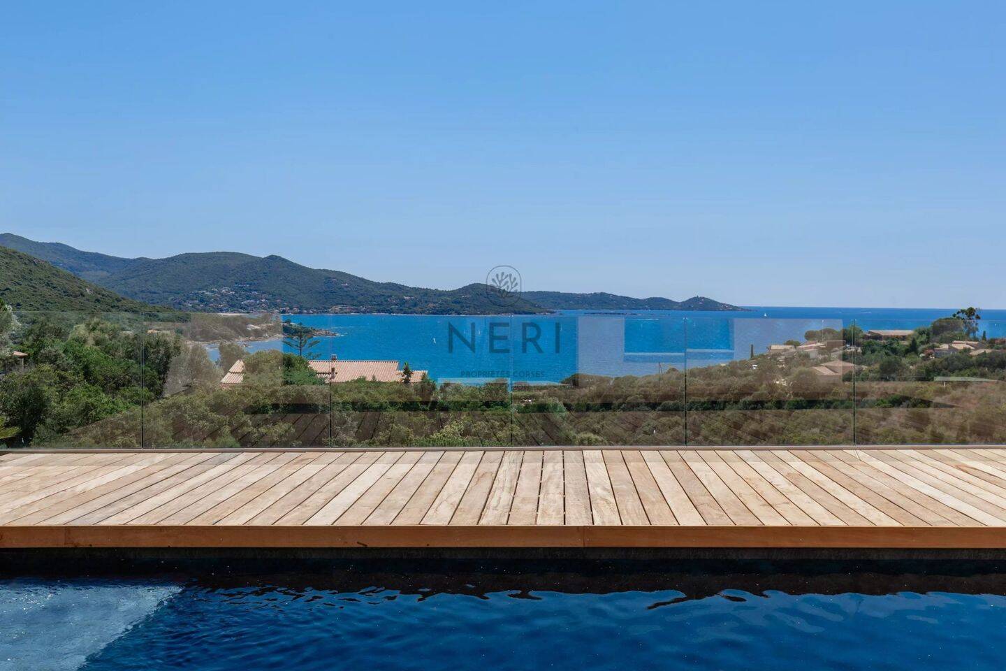 Maison 6 pièces 249 m² · à Pietrosella · 249 m² · 1 590 000 €