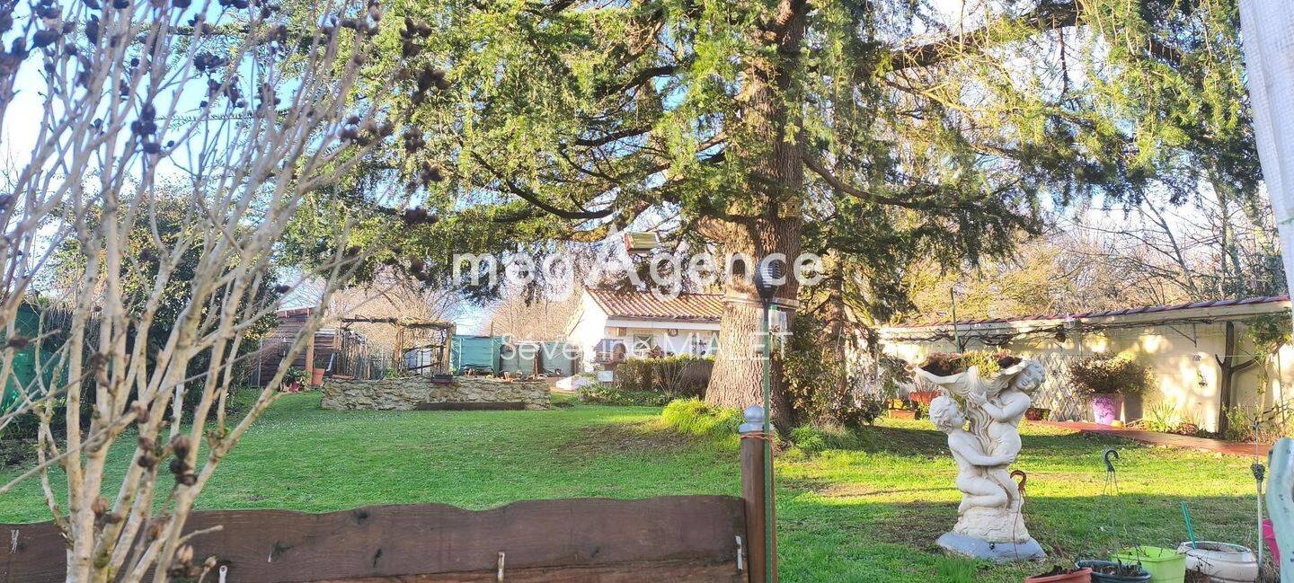 Maison 3 pièces 70 m² · à Saint-Césaire · 70 m² · 169 500 €