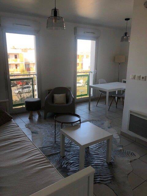 Appartement 1 pièce 27 m² · à Bron · 27 m² · 735 €