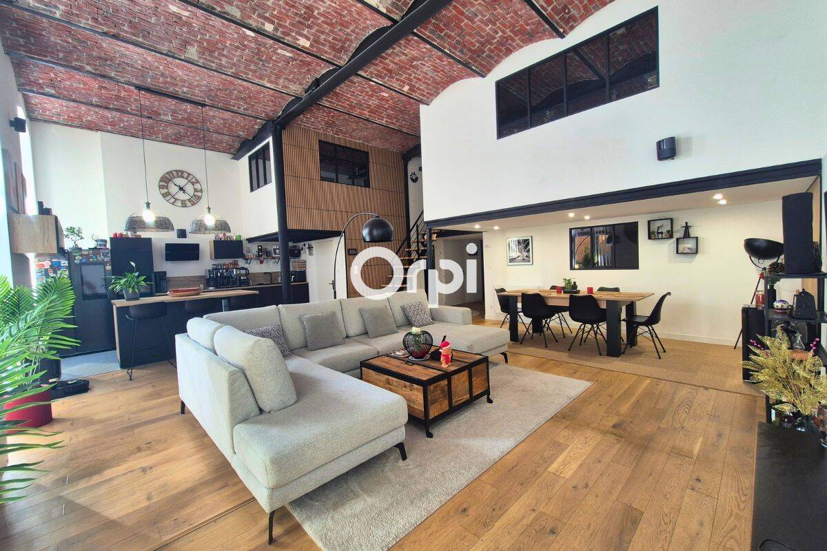 Appartement 5 pièces 140 m² · à Tourcoing · 140 m² · 245 000 €