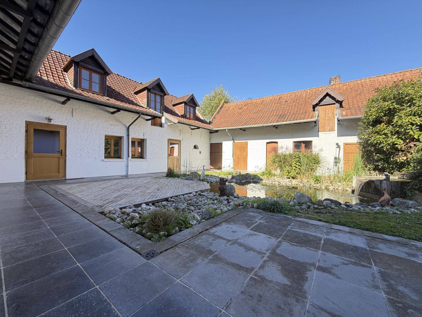 Maison 10 pièces 255 m² · à Locon · 255 m² · 556 500 €