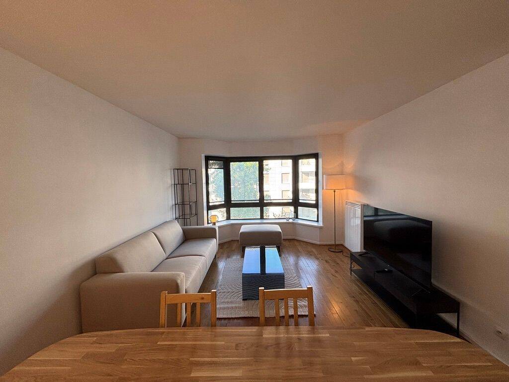 Appartement 3 pièces 65 m² · à Levallois-Perret · 65 m² · 2 300 €