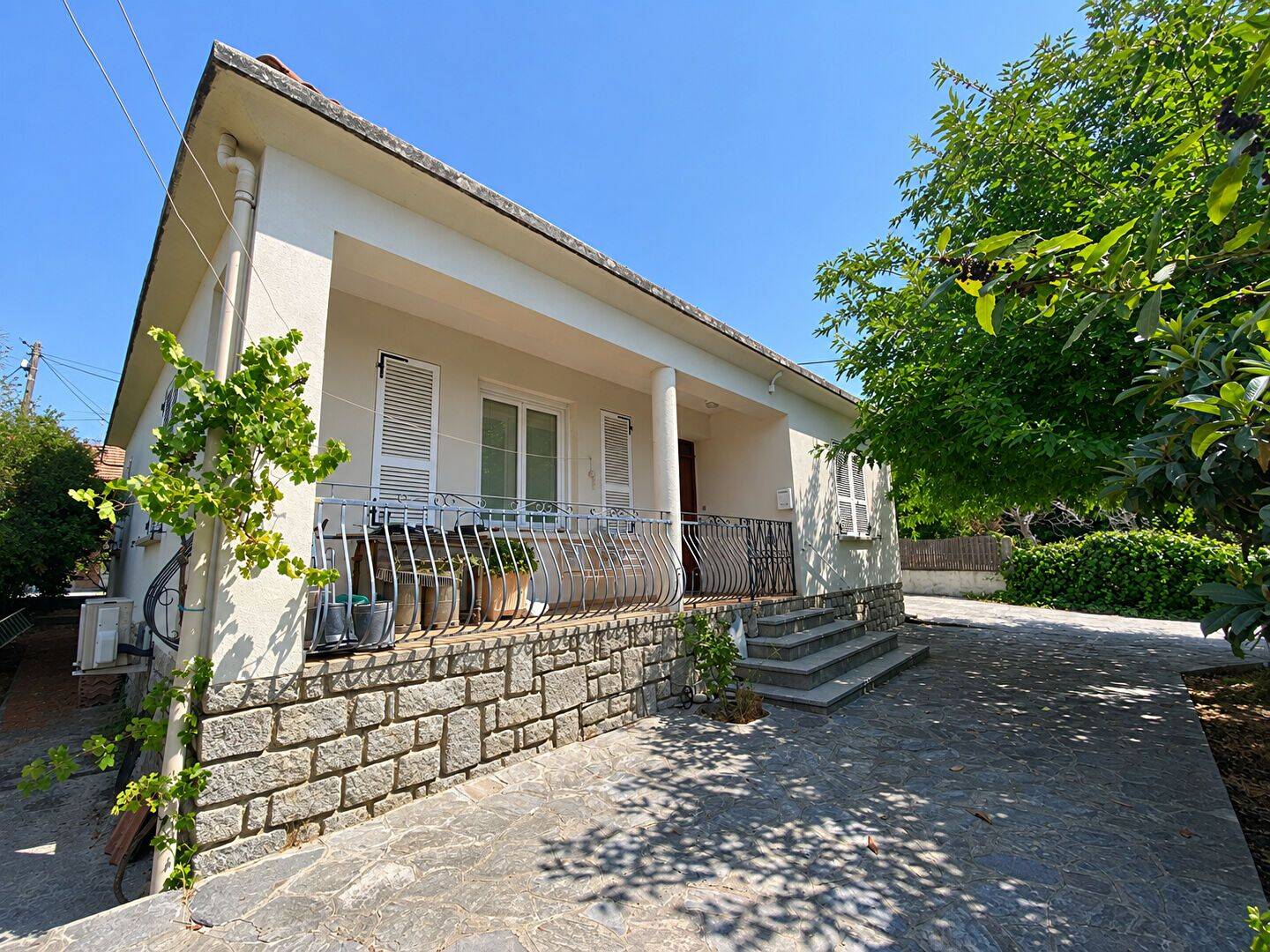 Maison 4 pièces 101 m² · à Aléria · 100,8 m² · 290 000 €