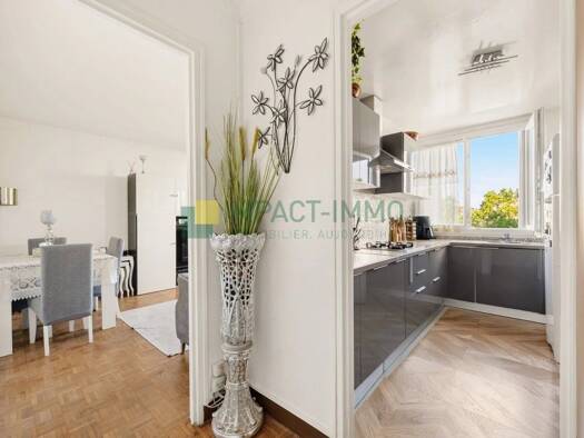 Appartement à vendre 400 000 € 4 pièces 3 chambres 73,6 m² 4ème étage Victor Hugo-République Clichy 92110