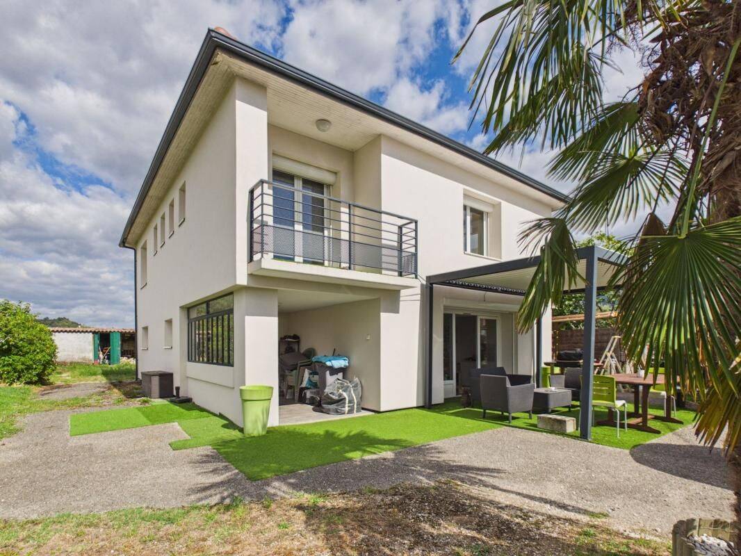 Maison 5 pièces 130 m² · à Saint-Sauveur · 130 m² · 334 000 €