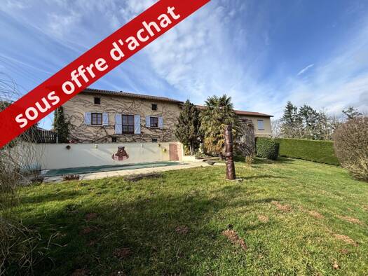 Maison à vendre 320 000 € 7 pièces 4 chambres 180 m² 4 000 m² de terrain Saint-Mamert 69860