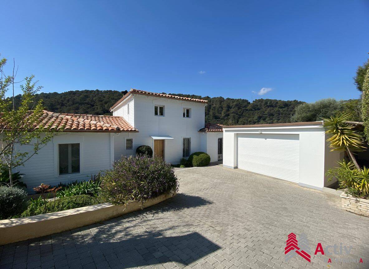 Maison 5 pièces 145 m² · à Vence · 145 m² · 890 000 €