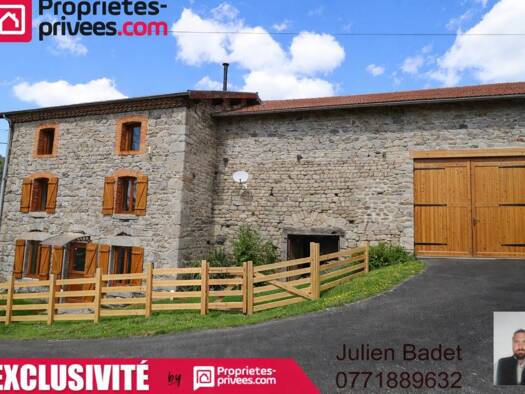 Maison à vendre 179 500 € 7 pièces 4 chambres 150 m² 10 500 m² de terrain Saint-Pierre-la-Bourlhonne 63480