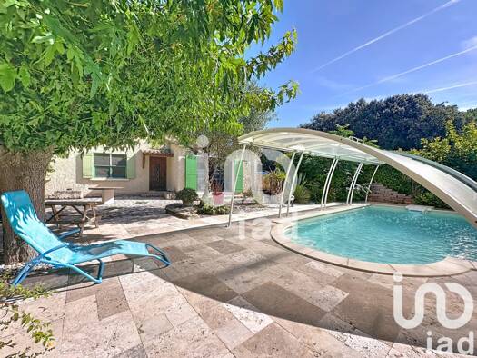 Maison de plain-pied à vendre 500 000 € 7 pièces 5 chambres 224 m² 1 350 m² de terrain Zone Rurale Nord Carpentras 84200