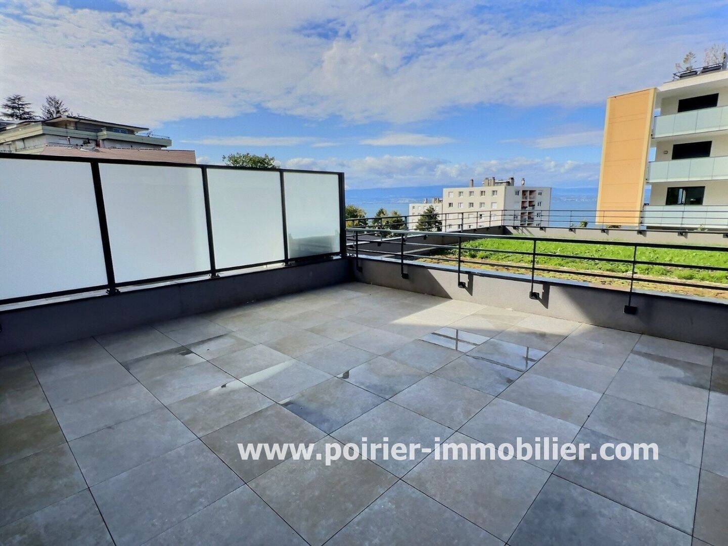 Appartement 3 pièces 71 m² · à Évian-les-Bains · 71,4 m² · 1 520 €/mois