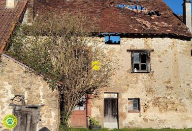 Maison à vendre 6 000 € 4 pièces 2 chambres 120 m² 200 m² de terrain Dun-le-Palestel 23800