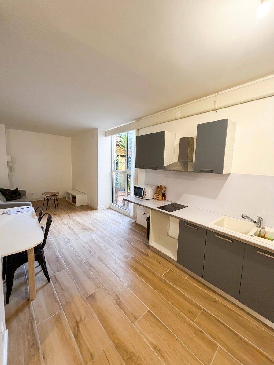 Appartement 2 pièces 60 m² · à Saintes · 60 m² · 600 €