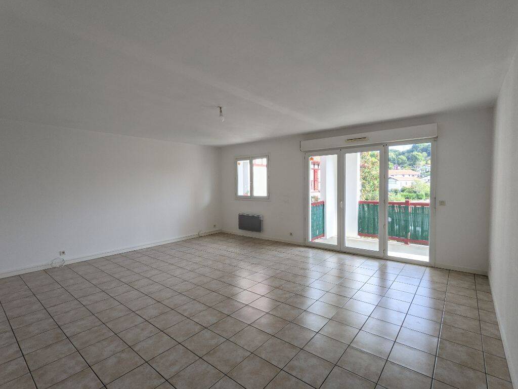 Appartement 4 pièces 89 m² · à Briscous · 89 m² · 1 000 €/mois