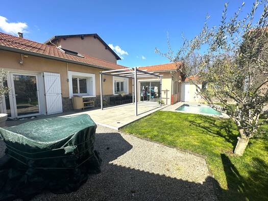 Maison à vendre 475 000 € 5 pièces 3 chambres 102 m² 350 m² de terrain Saint-Genis-les-Ollières 69290