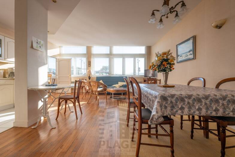 Appartement à vendre 574 000 € 4 pièces 3 chambres 81,9 m² RDC Les Sables-d'Olonne 85100