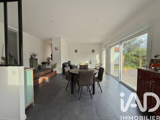 Maison à vendre 500 000 € 7 pièces 5 chambres 138 m² 1 238 m² de terrain Saint Martin-Canteloup-Bourleaux Villenave-d'Ornon 33140