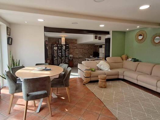 Maison à vendre 339 600 € 6 pièces 4 chambres 146,2 m² 605 m² de terrain Carbonne 31390