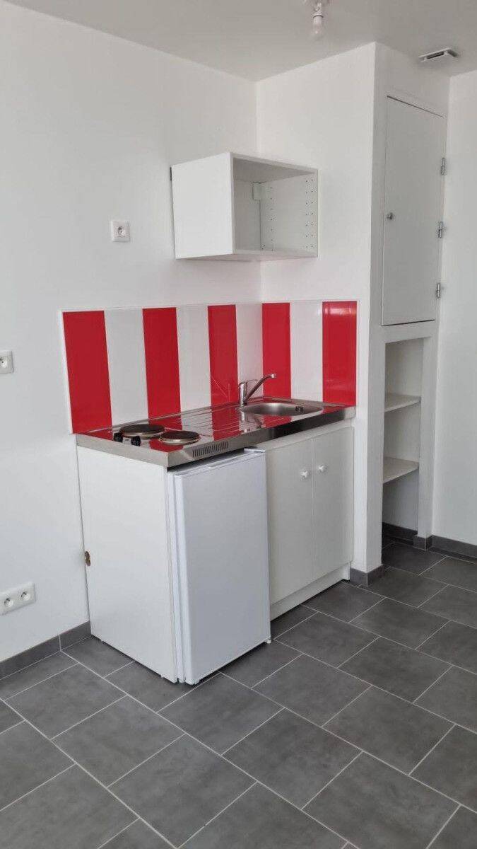 Appartement 1 pièce 20 m² · à Saint-Quentin · 20 m² · 370 €