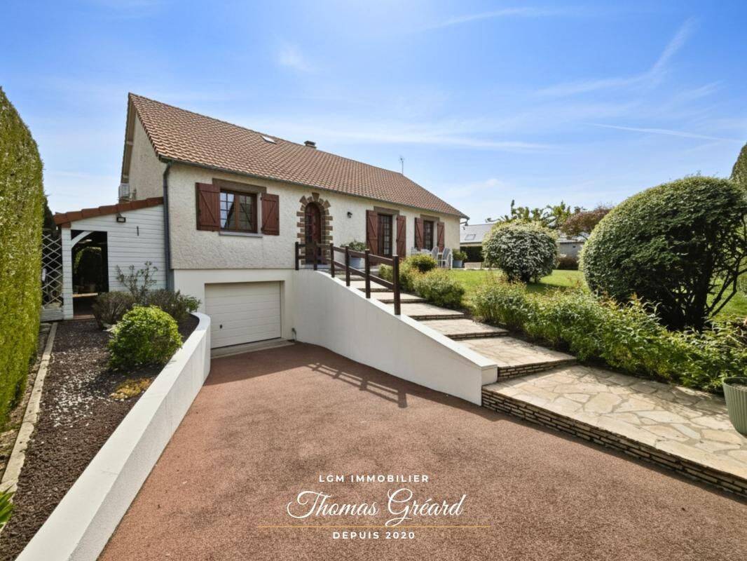 Maison 5 pièces 190 m² · à Jallans · 190 m² · 255 000 €