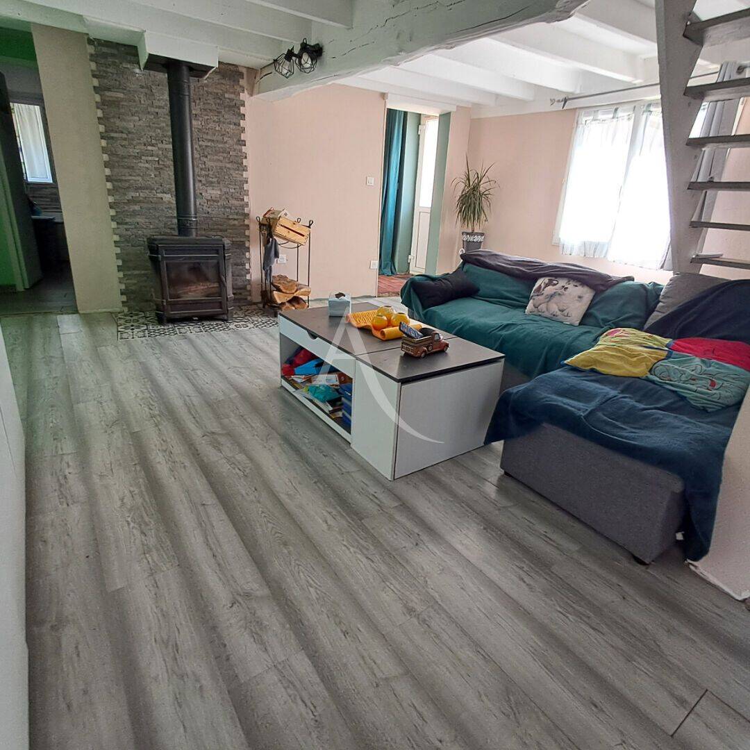 Maison 1 pièce 180 m² · à Lorris · 180 m² · 239 000 €