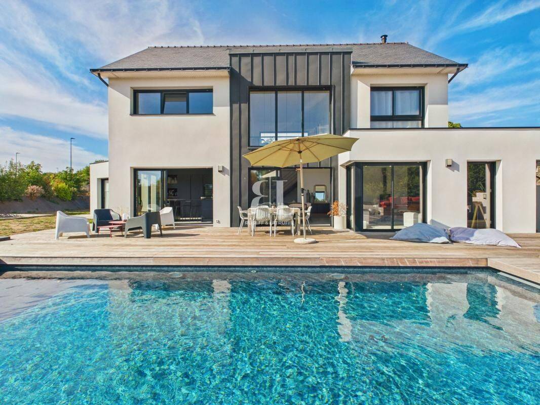 Maison 5 pièces 183 m² · à Ploemeur · 183 m² · 848 675 €
