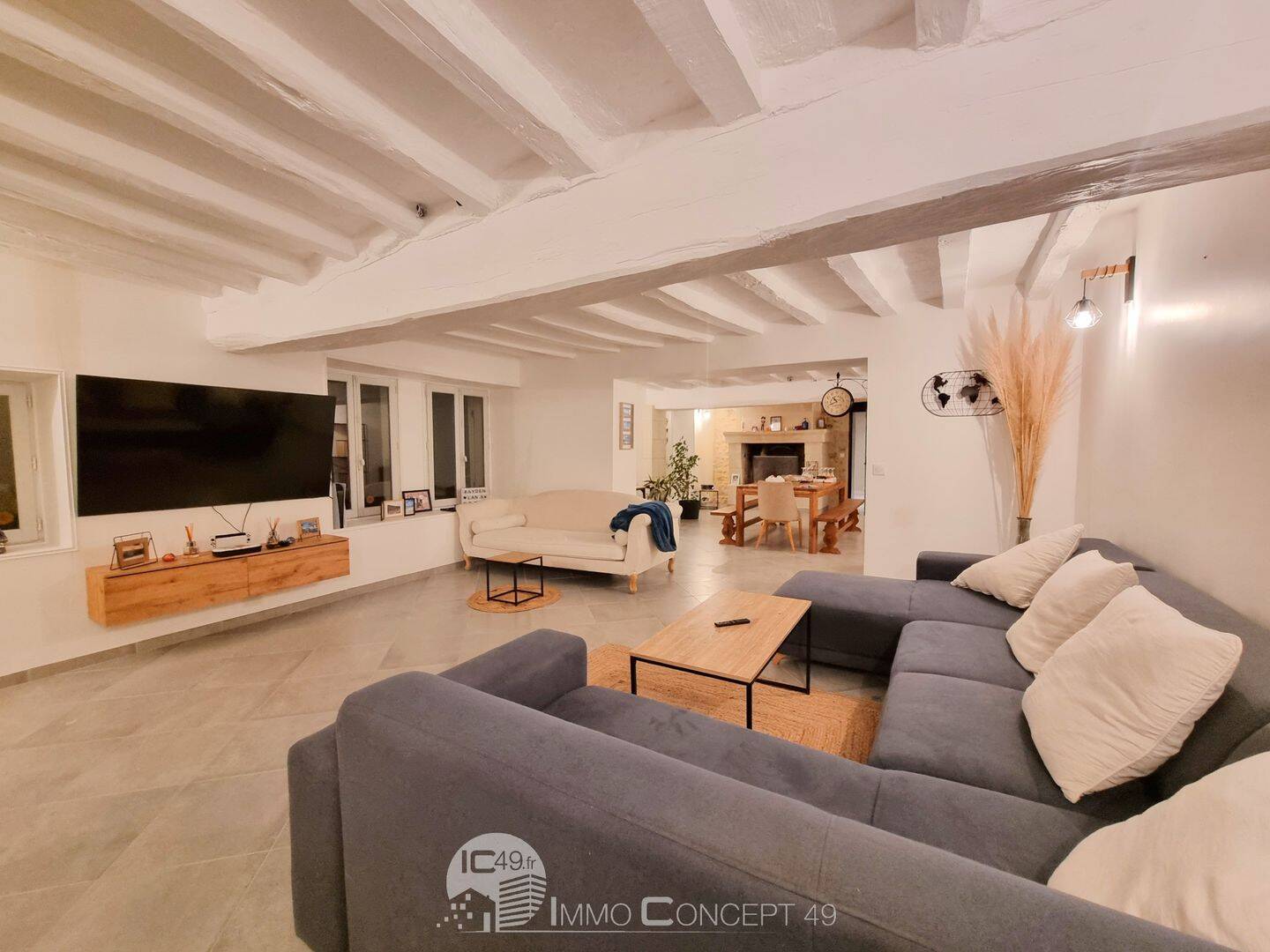 Maison 7 pièces 260 m² · à Saumur · 260 m² · 599 000 €
