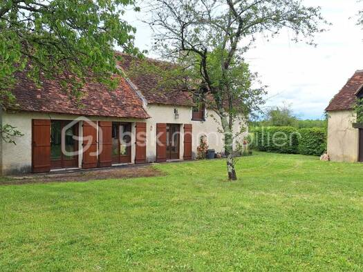 Maison à vendre 200 000 € 4 pièces 2 chambres 111 m² 2 400 m² de terrain Ardentes 36120