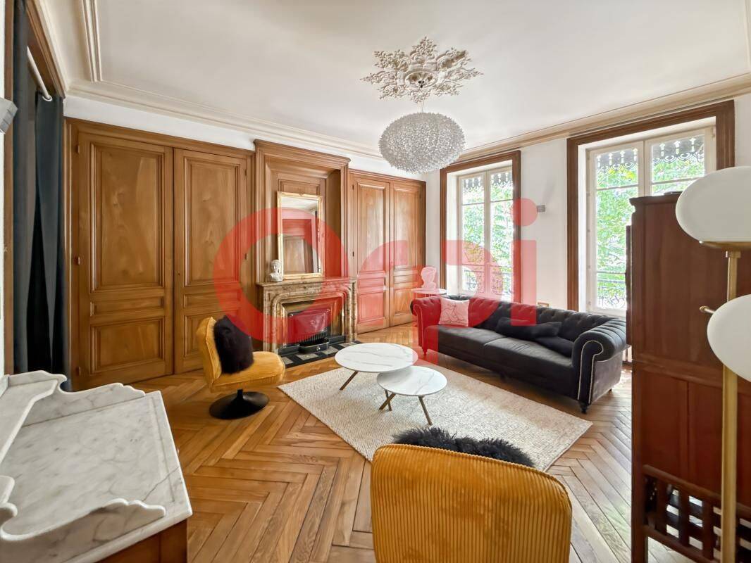 Appartement 4 pièces 118 m² · à Lyon 8ème Arrondissement · 118 m² · 2 004 €