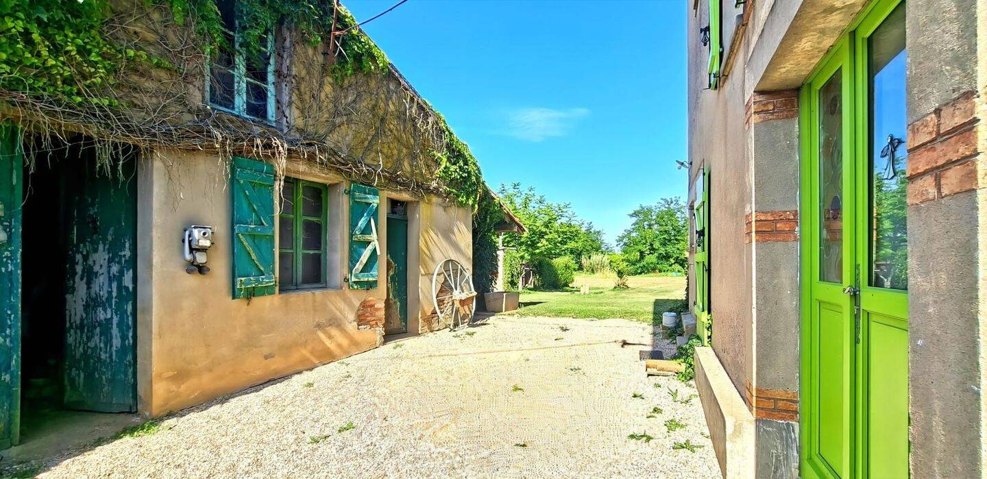 Maison 4 pièces 156 m² · à Les Barthes · 156 m² · 249 000 €
