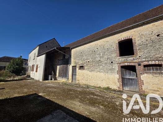 Maison à vendre 88 000 € 5 pièces 3 chambres 107,8 m² 3 790 m² de terrain Pargues 10210