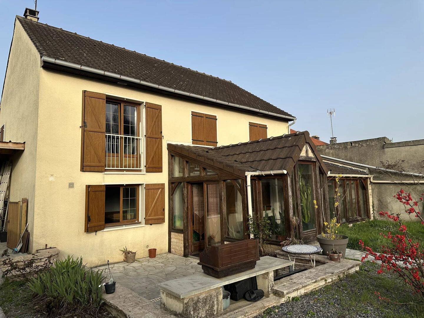 Appartement 4 pièces 100 m² · à Brou-sur-Chantereine · 99,5 m² · 244 000 €