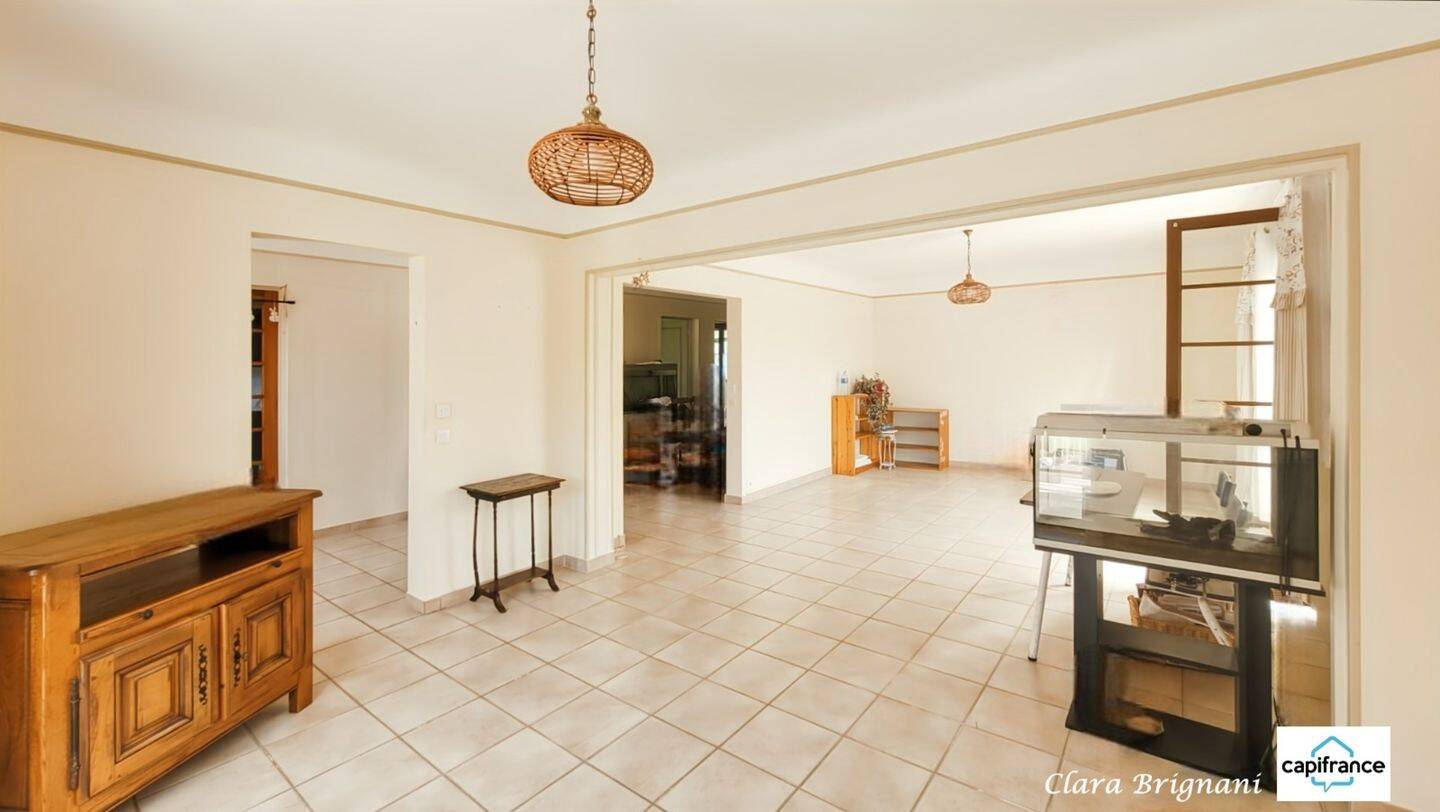 Maison 6 pièces 156 m² · à Avrainville · 156 m² · 450 000 €