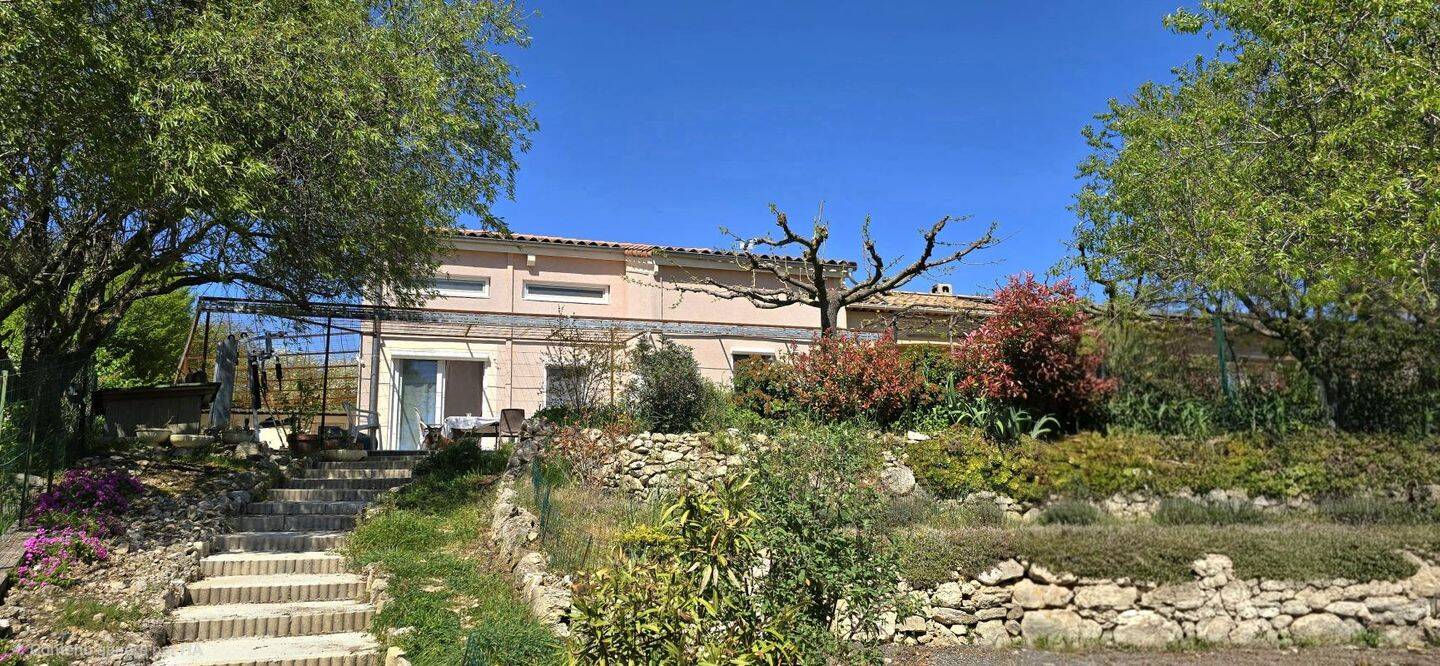 Maison 5 pièces 142 m² · à Reillanne · 142 m² · 349 000 €
