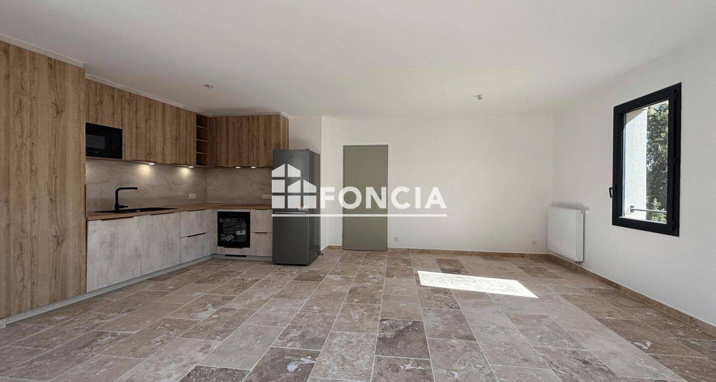 Appartement 3 pièces 81 m² · à Saint-Rémy-de-Provence · 80,8 m² · 1 230 €
