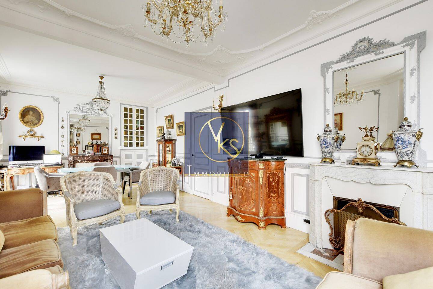 Appartement 6 pièces 150 m² · à Colombes · 150 m² · 3 300 €/mois