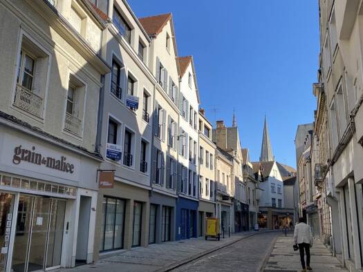 Appartement à vendre - Première occupation 339 000 € 3 pièces 2 chambres 74,2 m² Étage 2/3 Chartres 28000