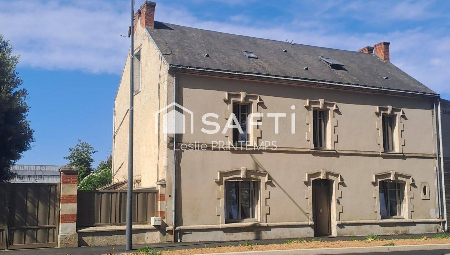 Maison 10 pièces 300 m² · à Fontenay-le-Comte · 300 m² · 399 000 €