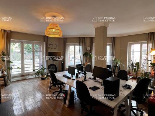 Espace bureau à vendre 360 000 € 120 m² de bureaux Clemenceau Dijon 21000