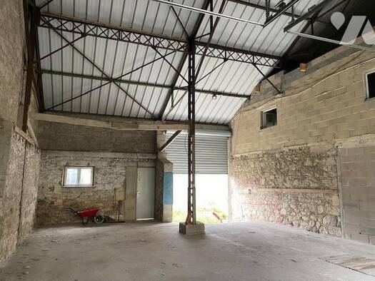 Local commercial à vendre 158 000 € 196 m² de surface de vente Bourgogne-Fresne 51110