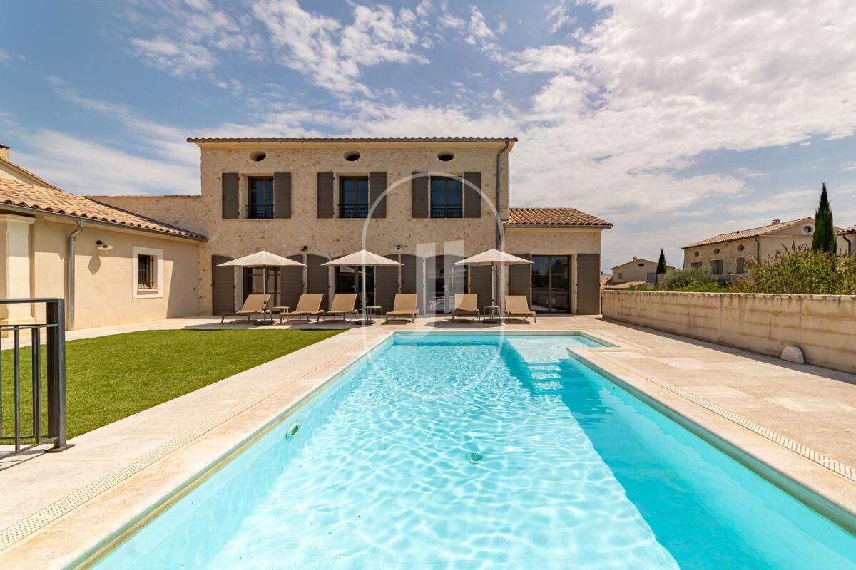 Maison 5 pièces 160 m² · à Garrigues-Sainte-Eulalie · 160 m² · 890 000 €