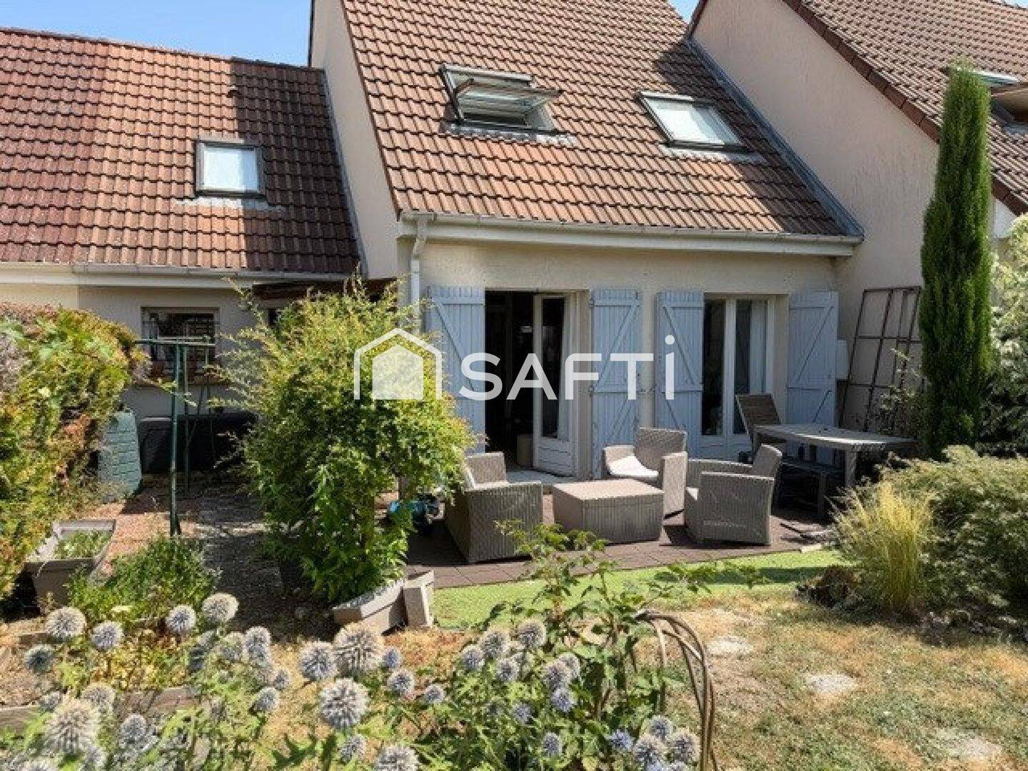 Maison 5 pièces 90 m² · à Orléans · 90 m² · 227 000 €