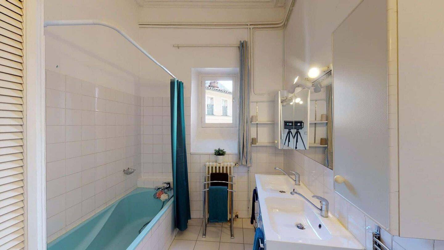 Chambre dans le 13 rue Peyras - Colocation — 14