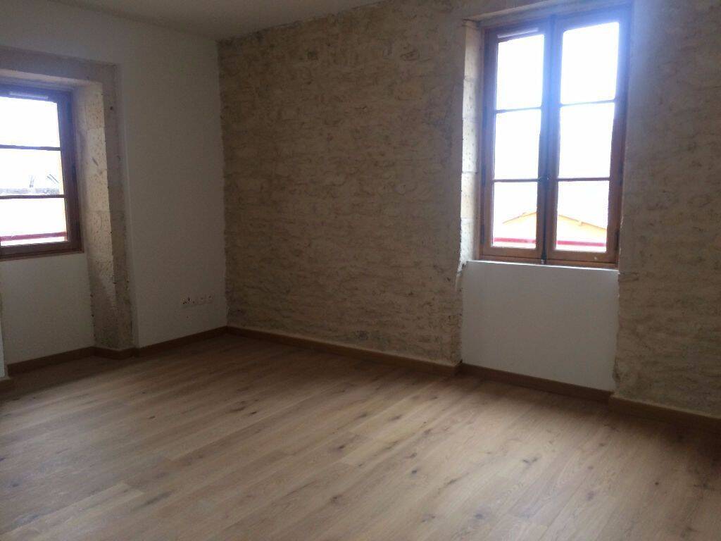 Appartement 1 pièce 40 m² · à Nevers · 39,8 m² · 470 €