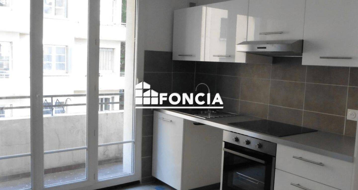 Appartement 3 pièces 89 m² · à Grenoble · 89 m² · 912 €/mois